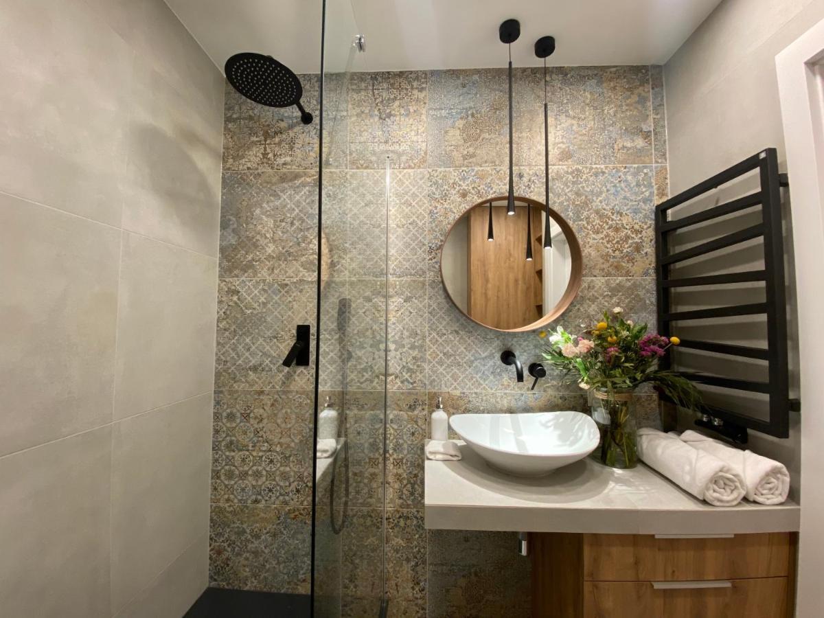 Aravel Suites Wrocław Eksteriør billede